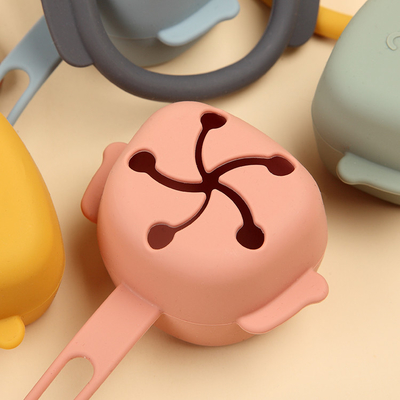 3D Design Food Grade Baby Produkty silikonowe Uchwyty na gryzaki z wytrzymałym paskiem