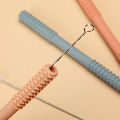 ODM Baby Produkty silikonowe Rurki ząbkujące Gryzak do żucia z 20 cm szczoteczką