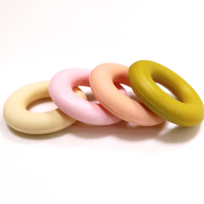 Pierścień Donut Shaped Silikonowe Koraliki Gryzak SGS 4.2*4.2*0.9cm Dla Dziecka